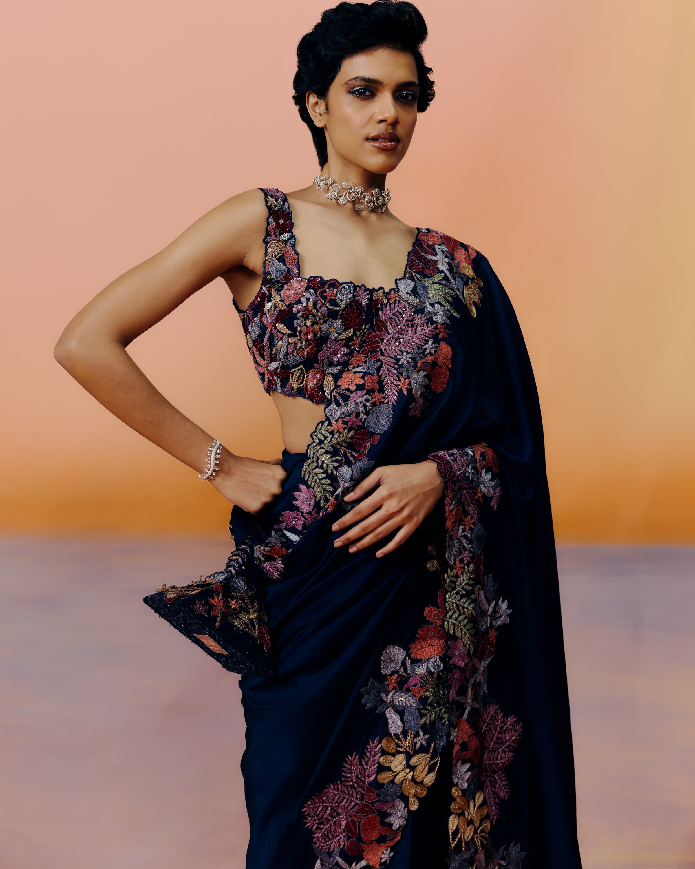 Navy Nysa Sari Set