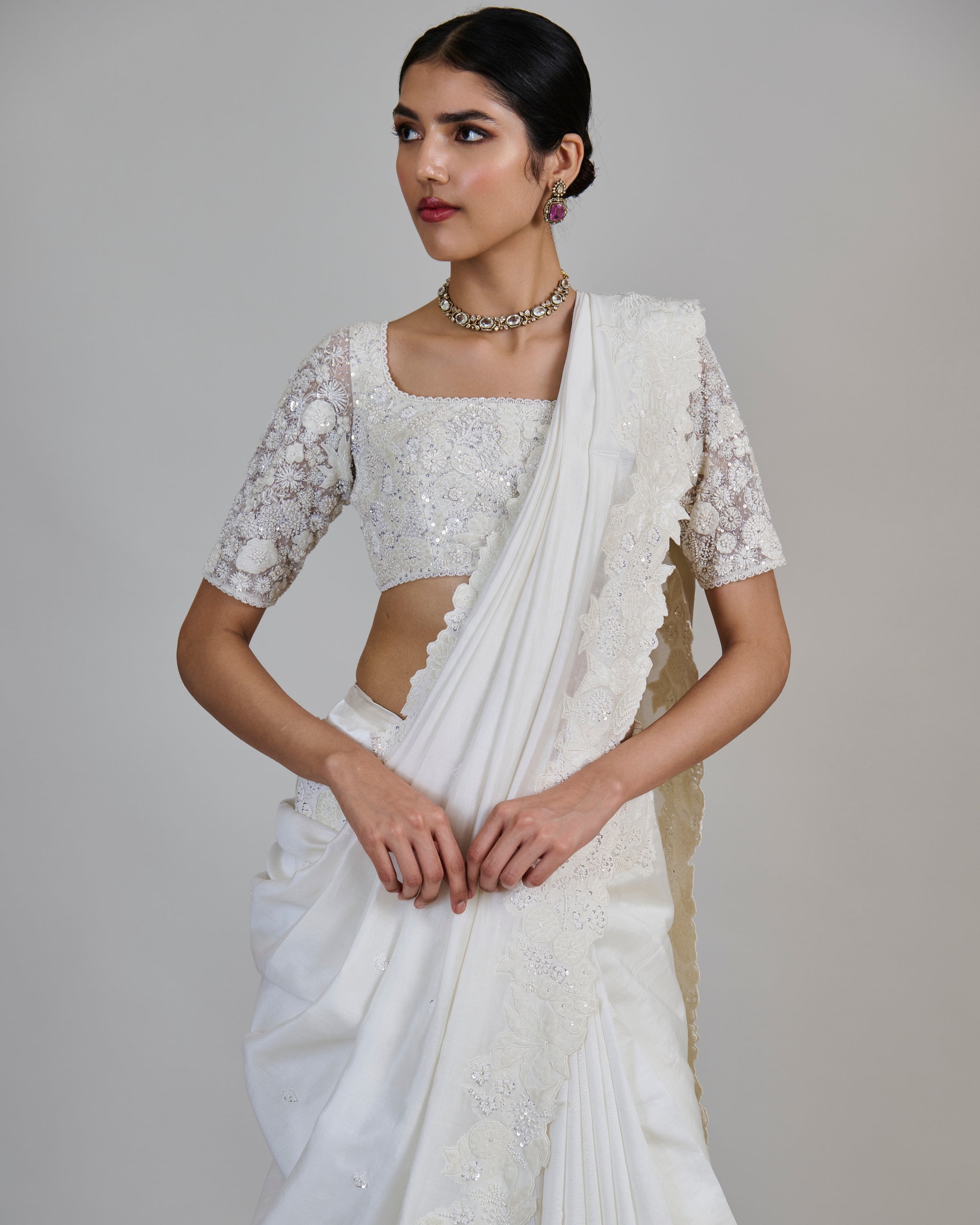 Ivory Rumi Sari Set