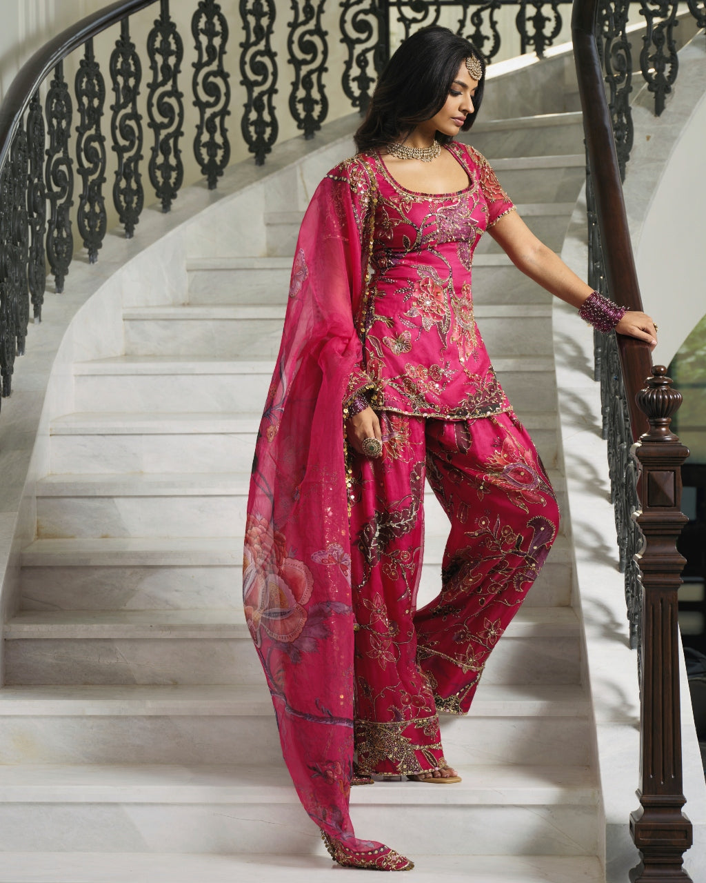 Nura Farshi Kurta Set
