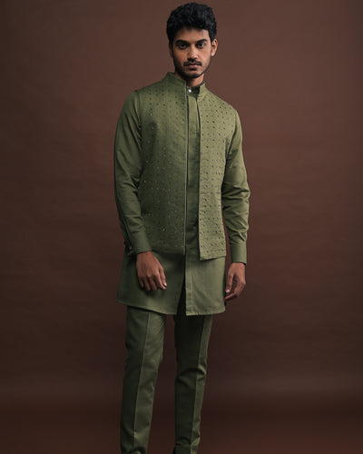 Croc Embroidered Bandi With Matching Kurta Pajama Set