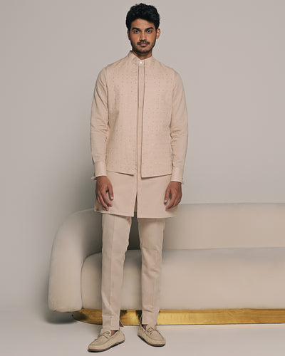 Dune Embroidered Bandi With Matching Kurta Pajama