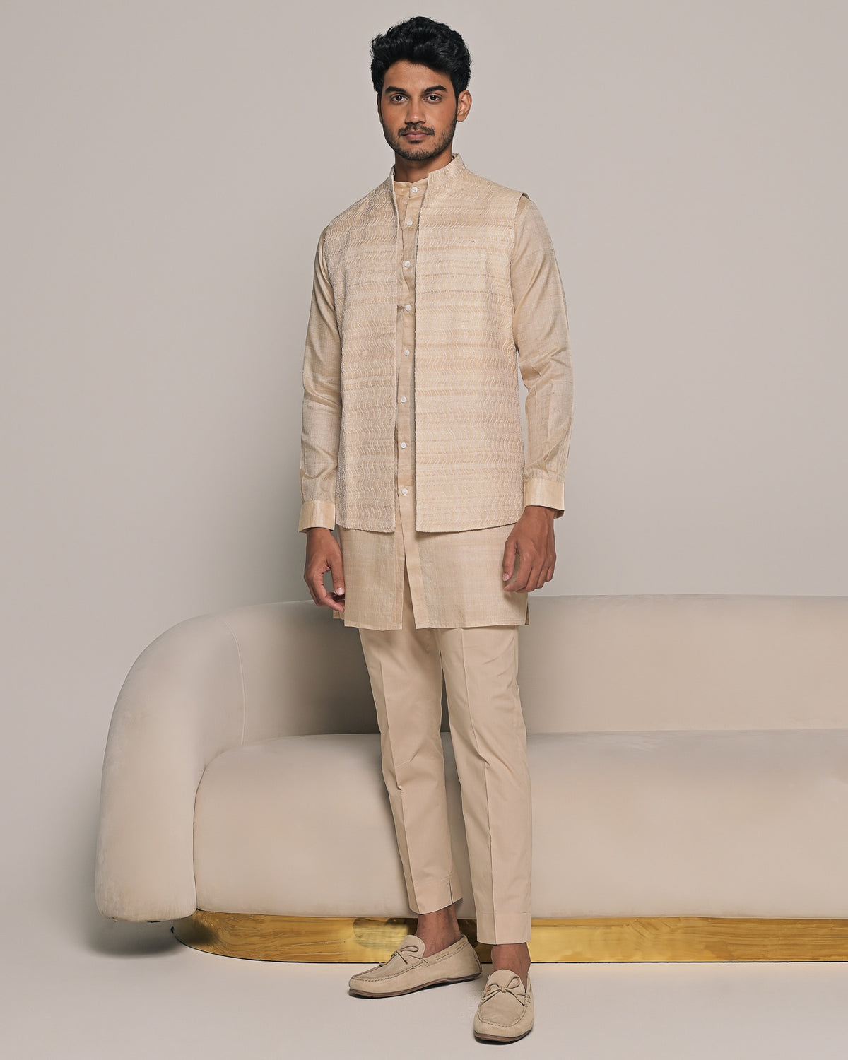 Glow Bandi With Matching Kurta Pajama Set