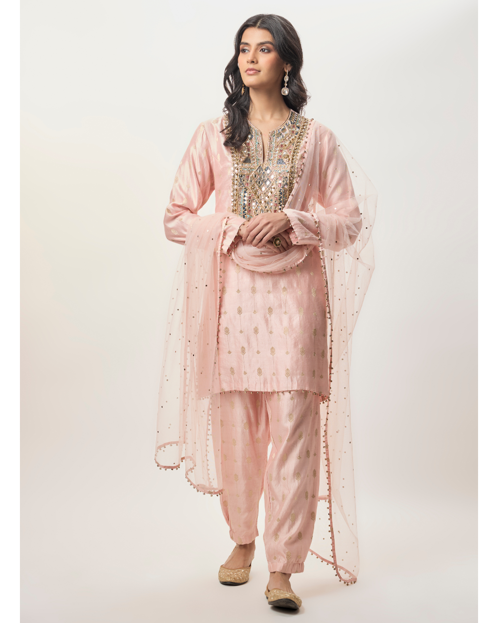 Farnaz Blush Pink Chiniya Silk Embroidered Yoke Kurta With Jogger Pant And Mukaish Net Dupatta
