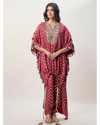 Raniya Cranberry Dola Silk Embroidered Kaftan And Jogger Pant