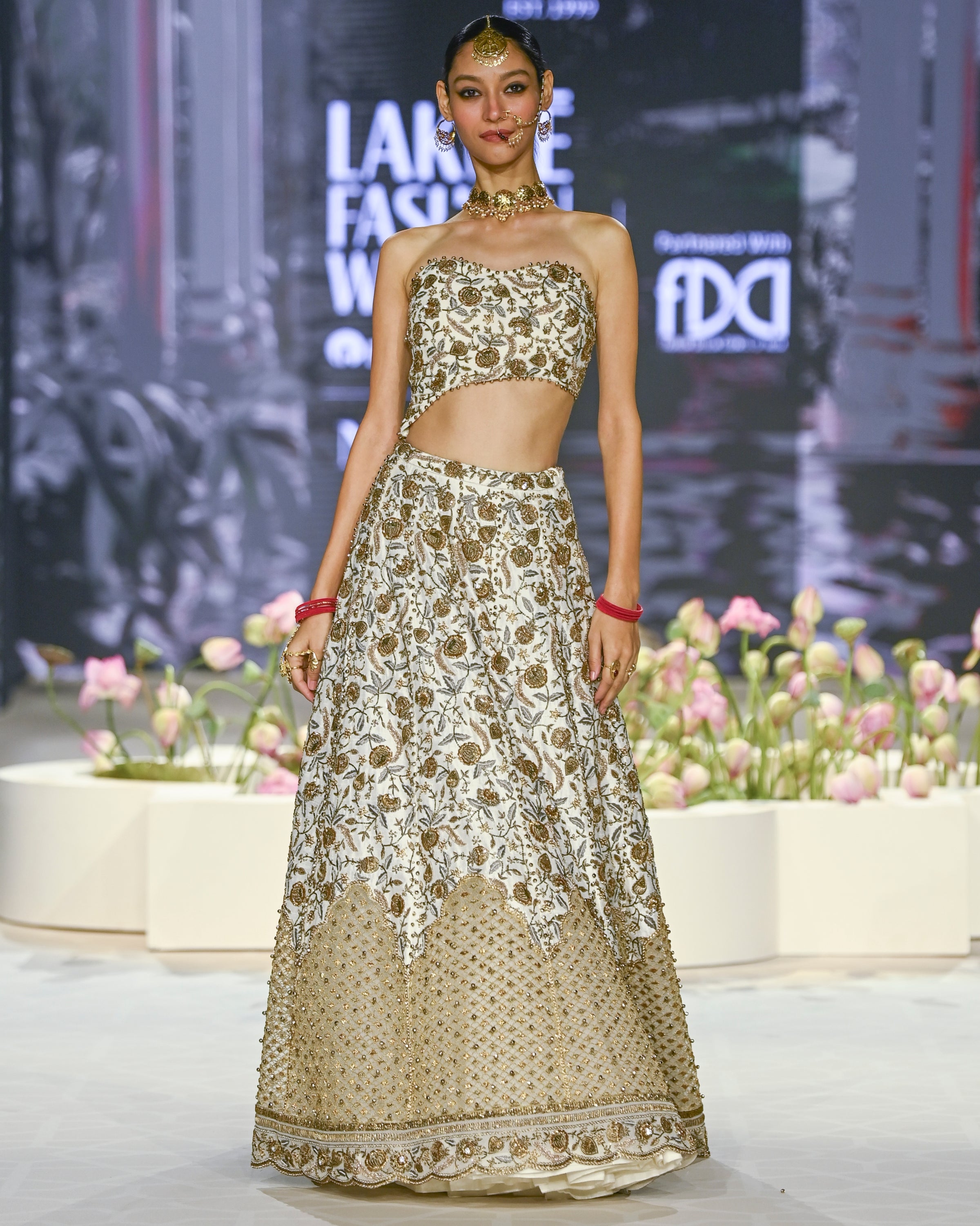 Aasma Off White Embroidered Choli And Lehenga Set