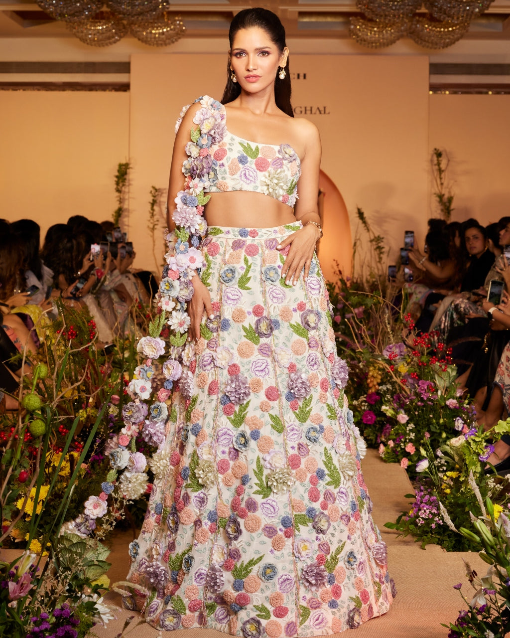 Off White Hanging Flowered Choli With Skirt Set