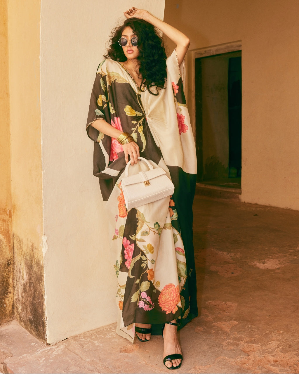 White And Black Floral Kaftan Set