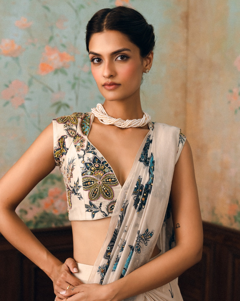 Wolfe Sari Set