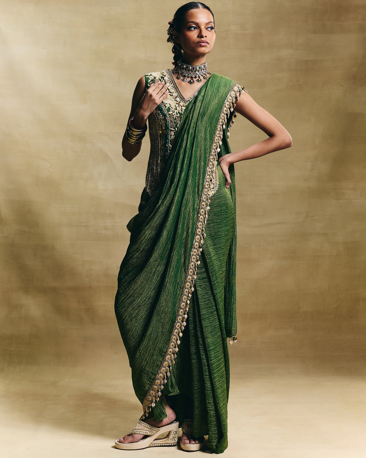 Nia Pre Stitched Sari Set