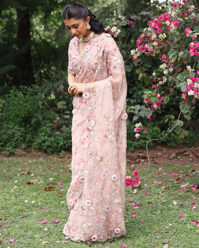Pink Faria Sari