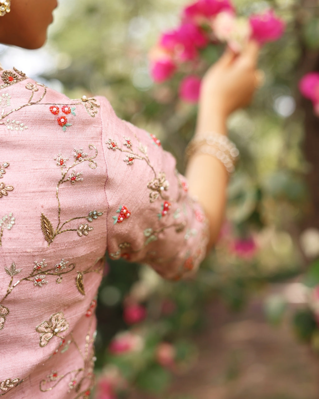 Pink Faria Sari
