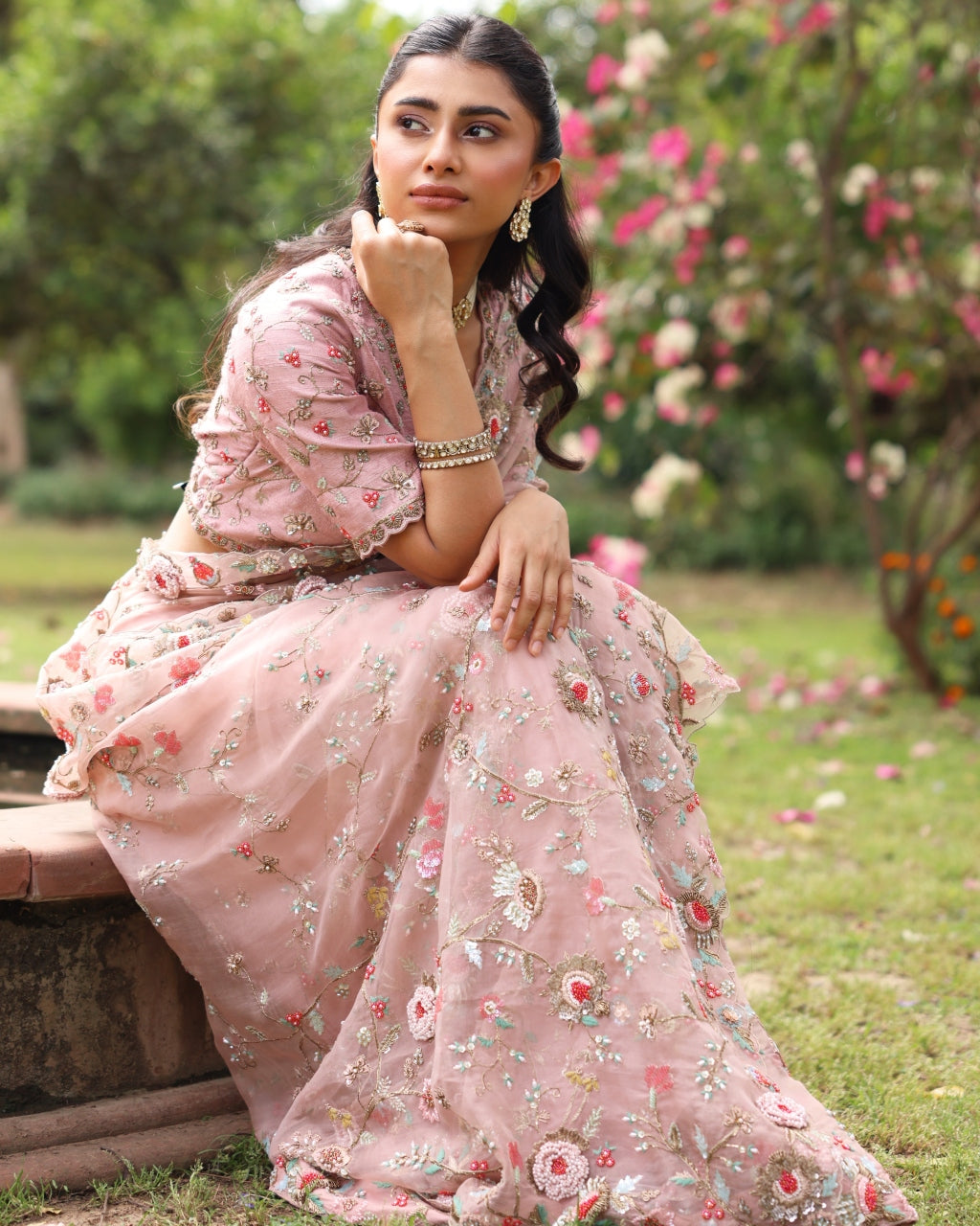 Pink Faria Sari