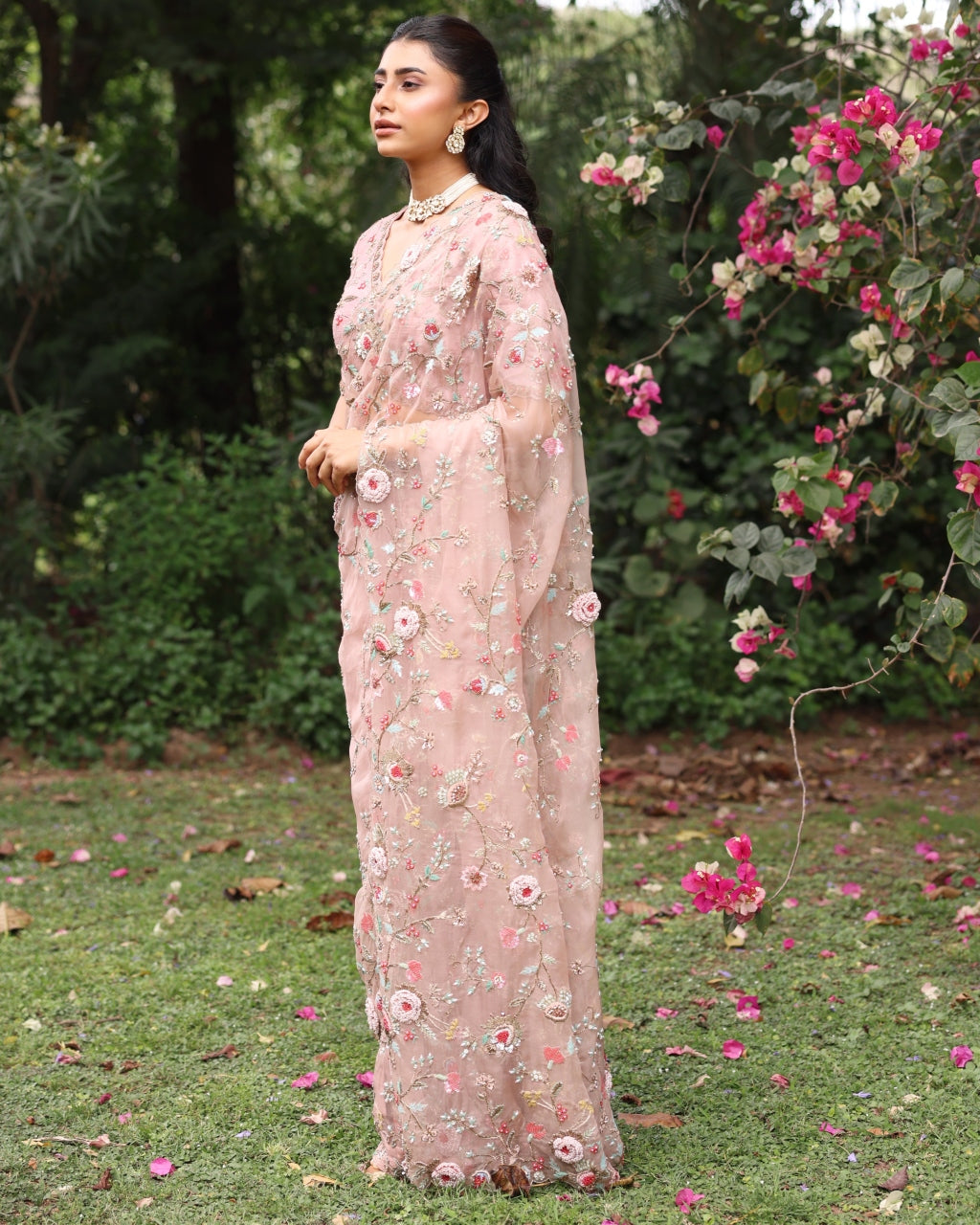 Pink Faria Sari