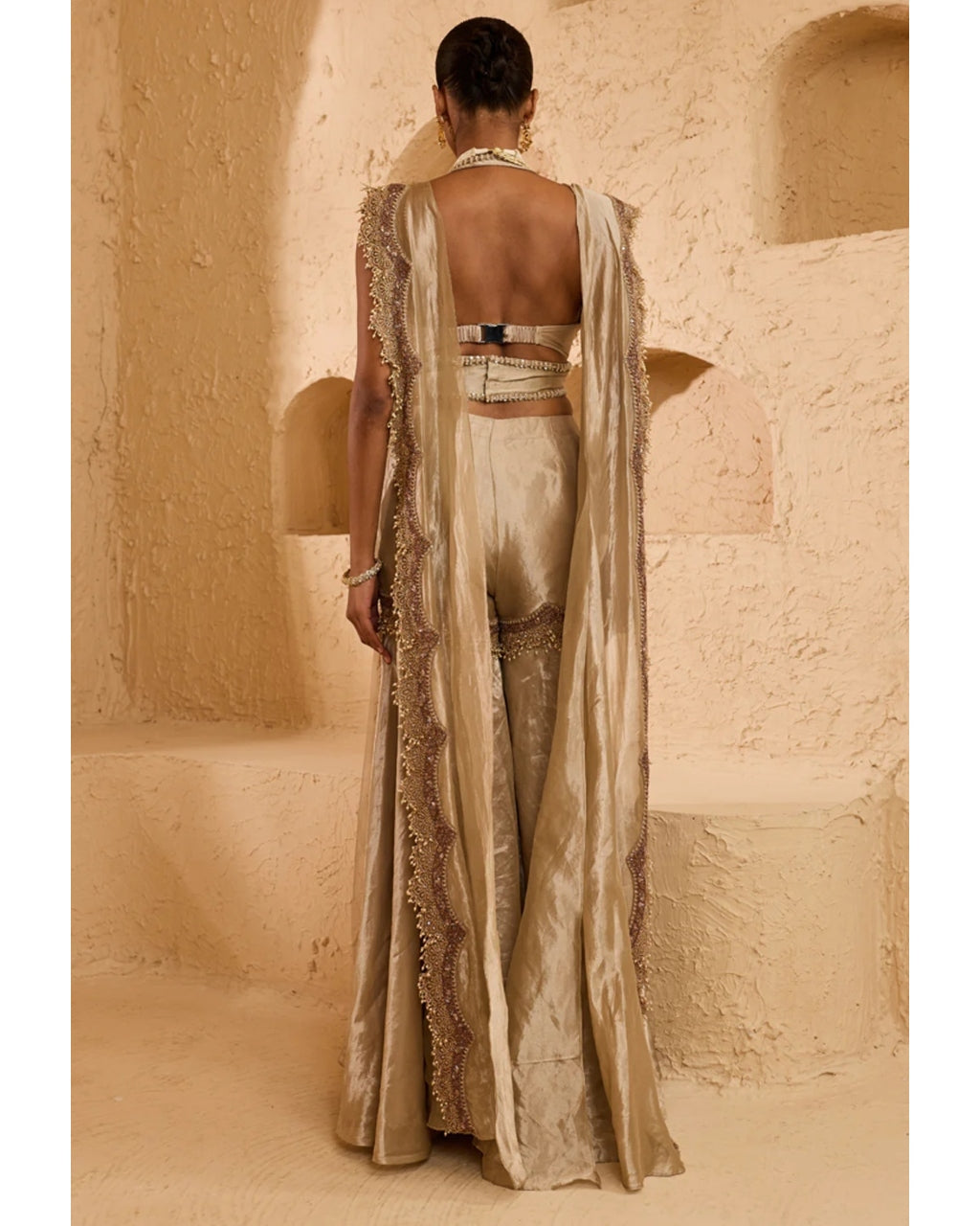 Avira Sharara Set