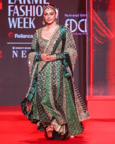 Tabu in Vaidurya Anarkali Set