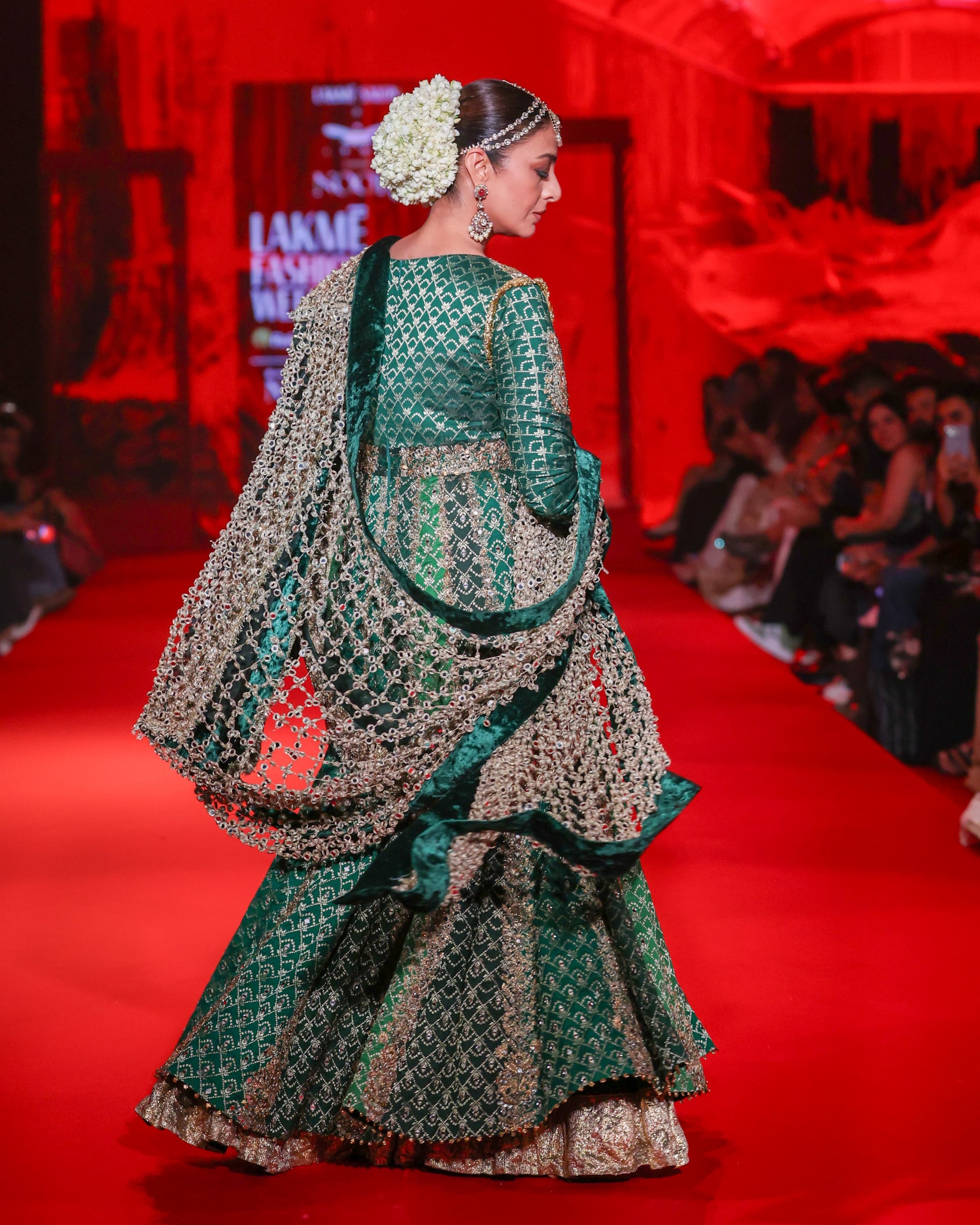 Tabu in Vaidurya Anarkali Set