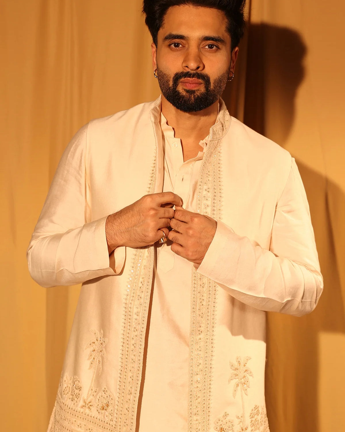 Deep Ivory Tussar Silk Embroidered Bandi Set