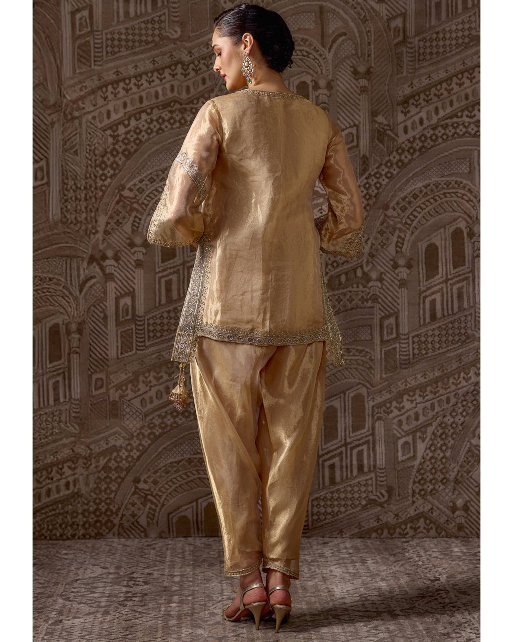 The Goldbound Kurta Set