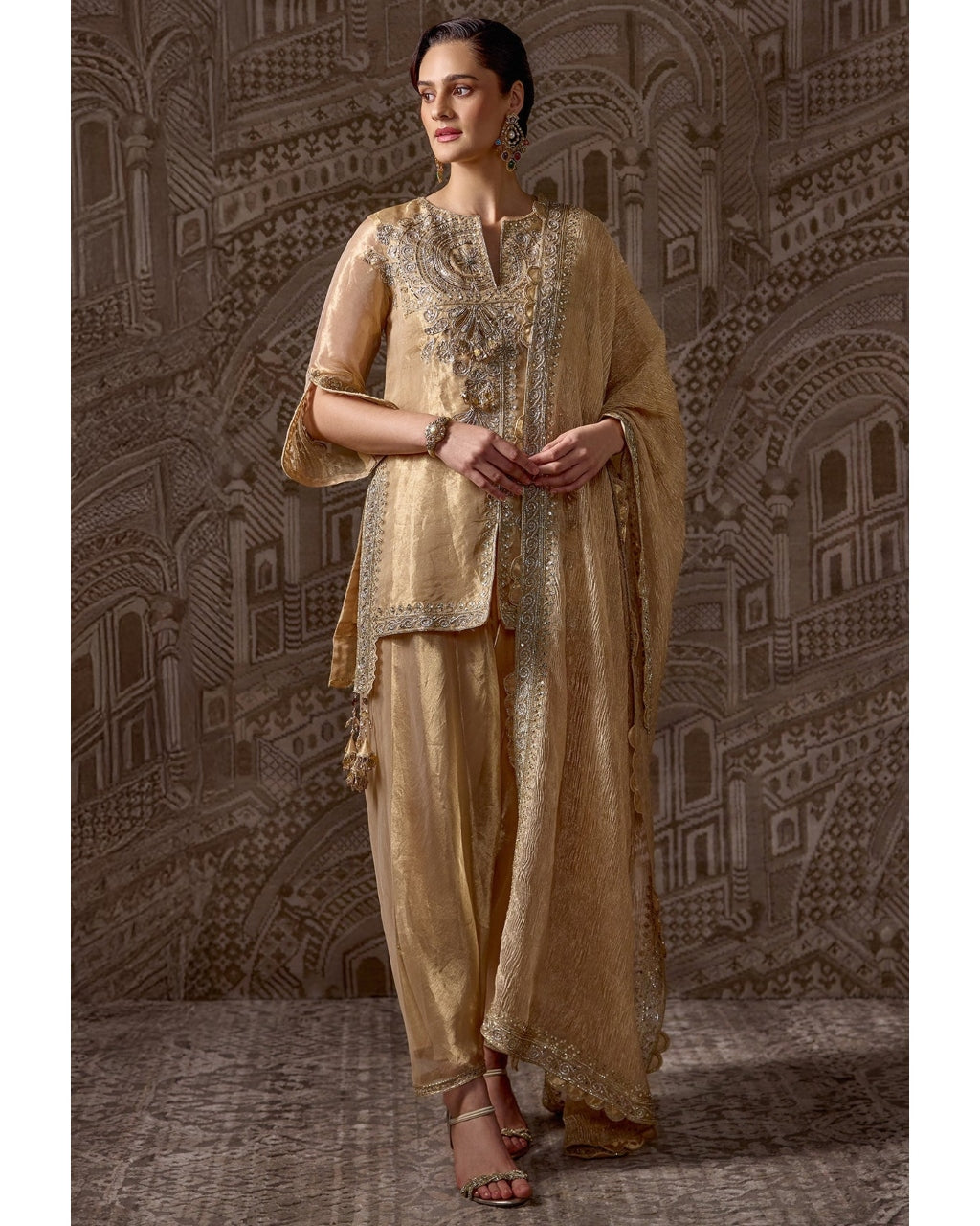 The Goldbound Kurta Set