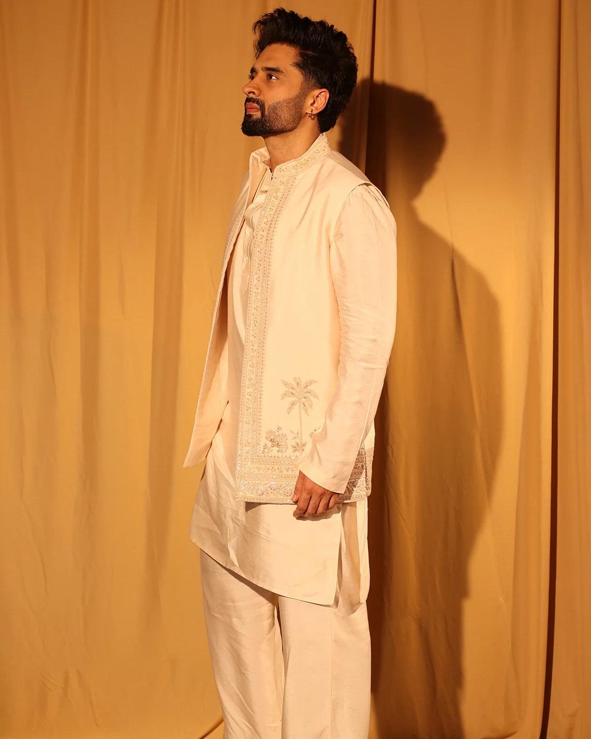 Deep Ivory Tussar Silk Embroidered Bandi Set