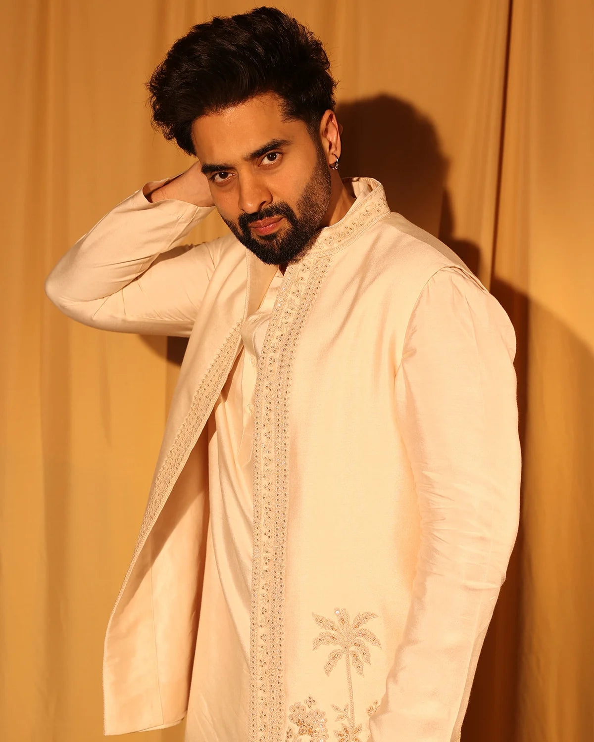 Deep Ivory Tussar Silk Embroidered Bandi Set