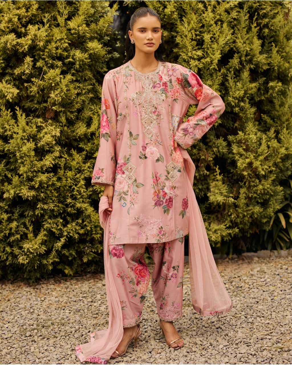 Nora Kurta Set