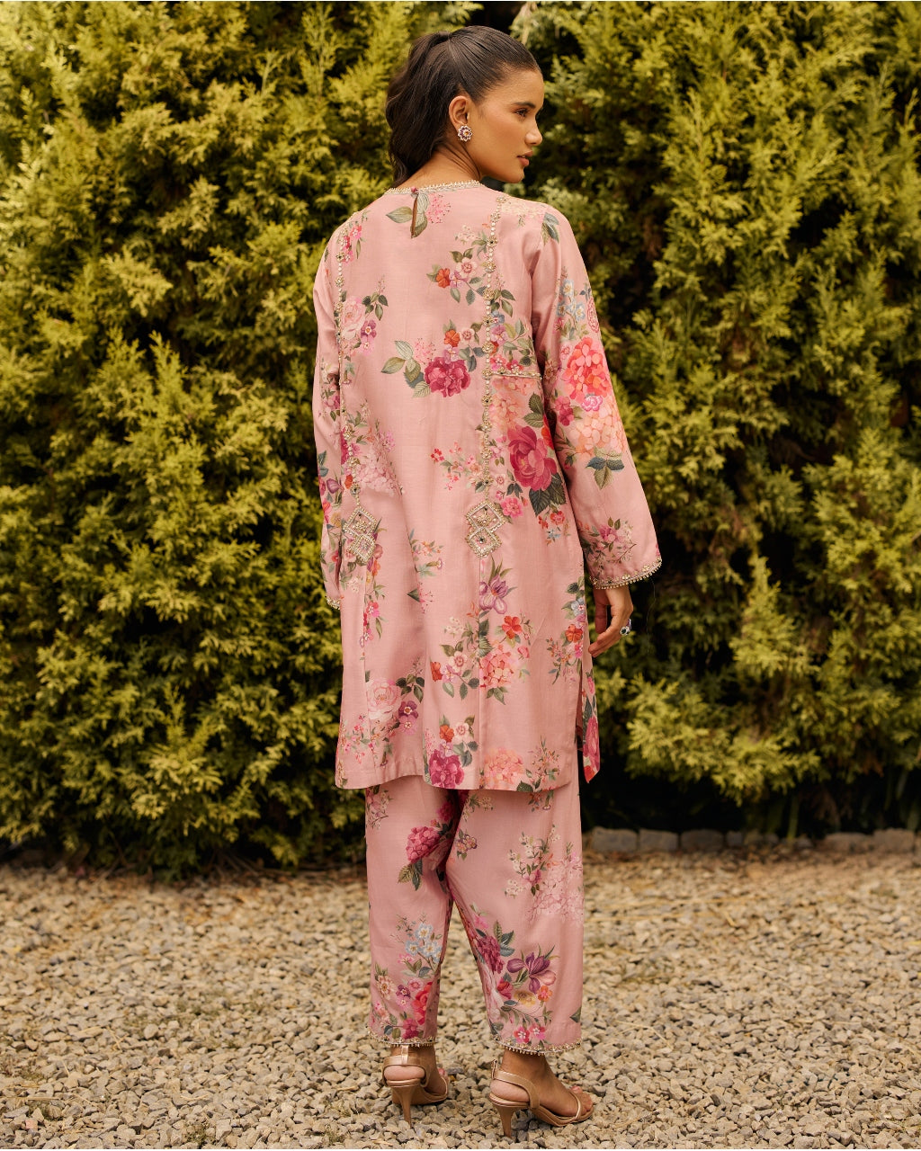 Nora Kurta Set