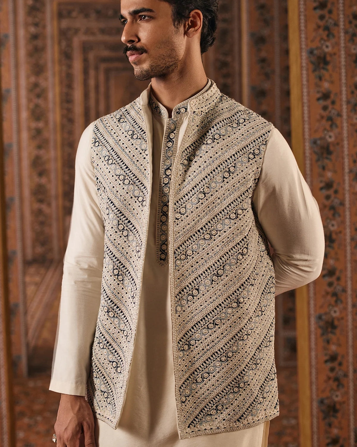 Ivory Chanderi Allover Embroidered Bandi Set Iv