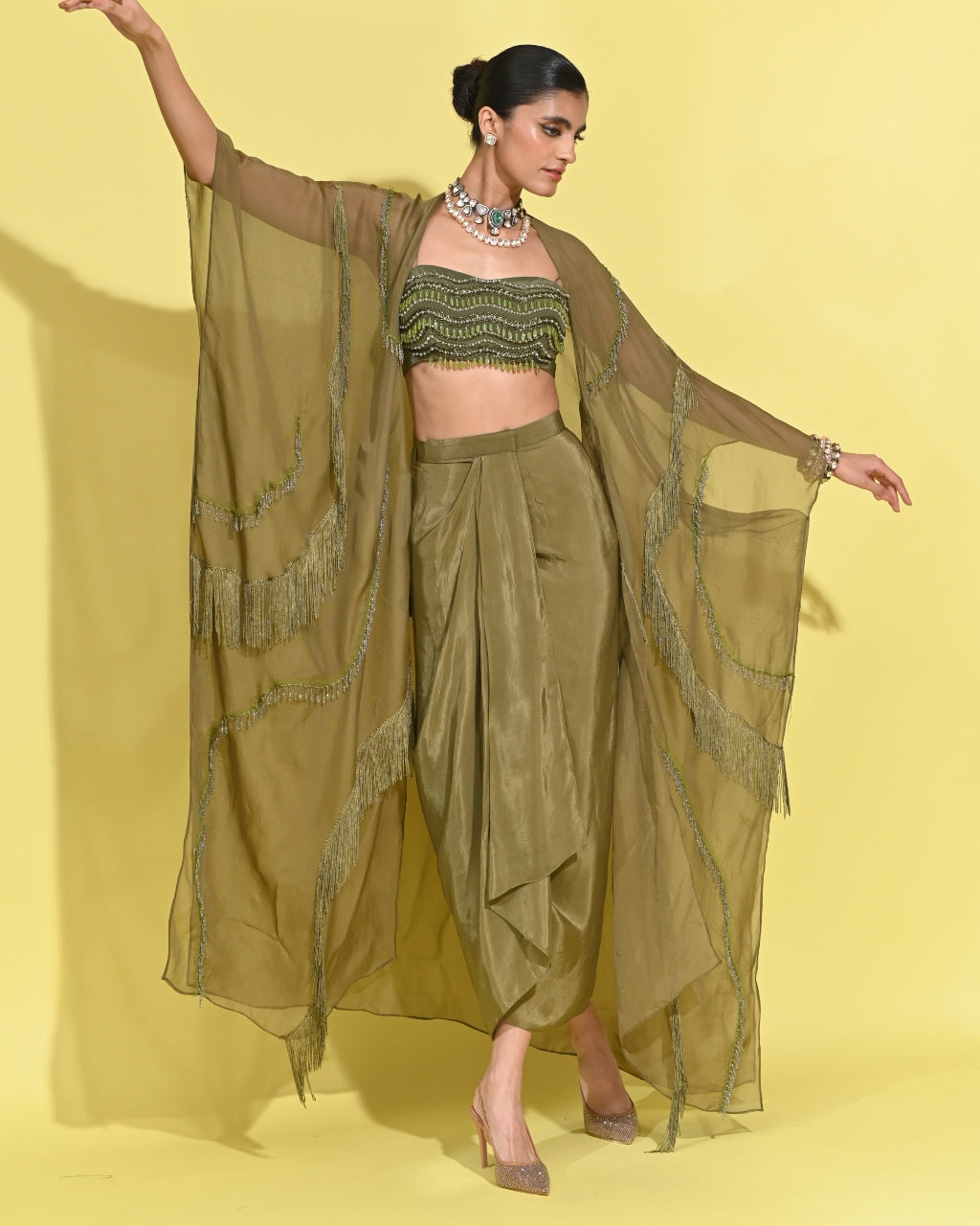 Gigli Groove Cape Set