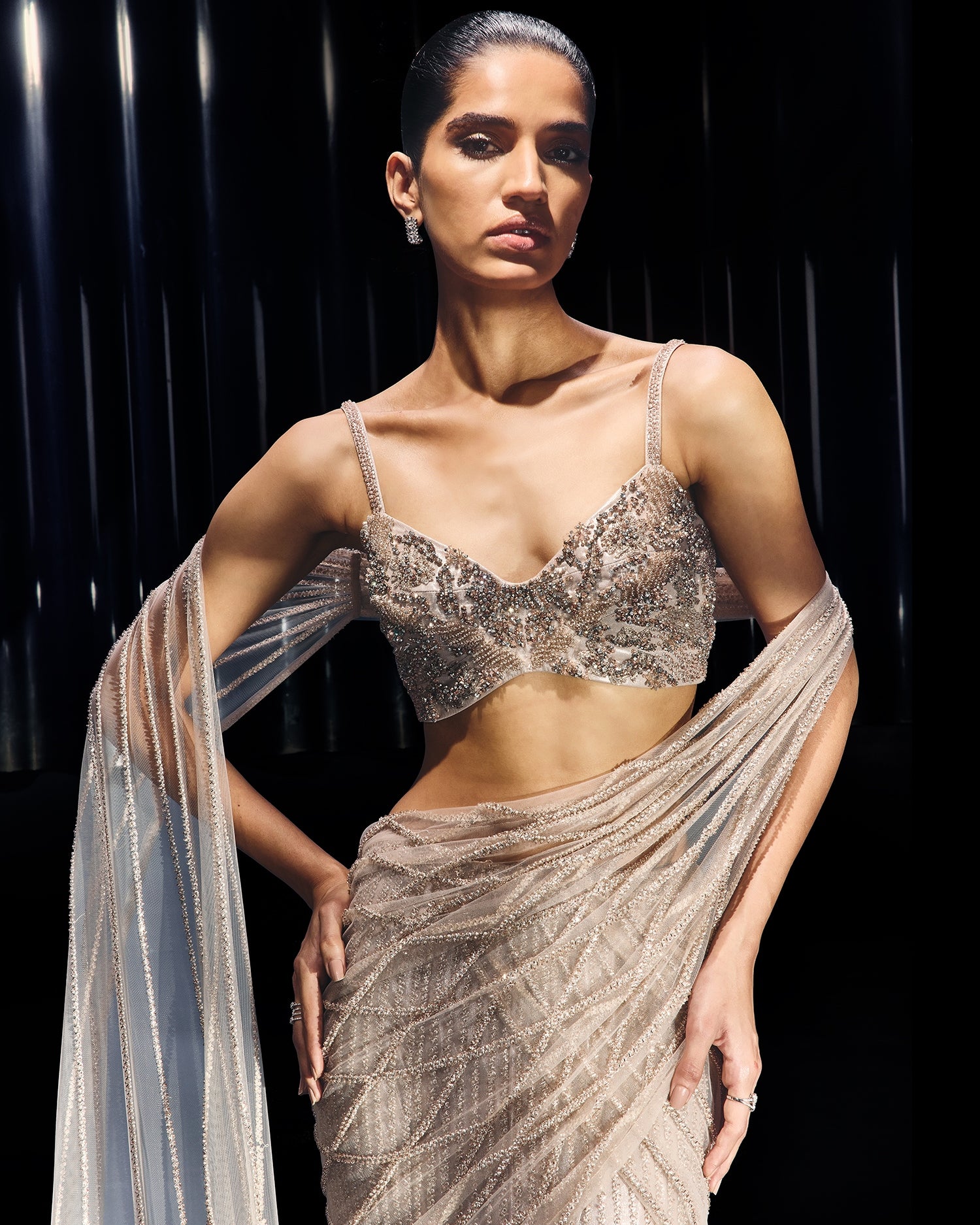 Gleam Line Concept Sari