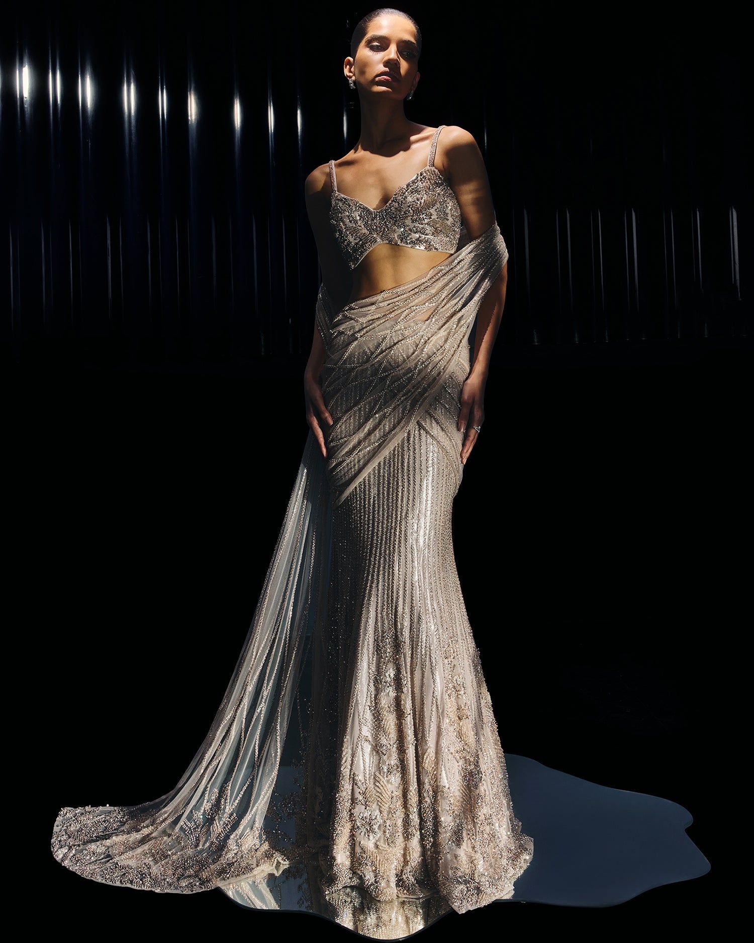 Gleam Line Concept Sari