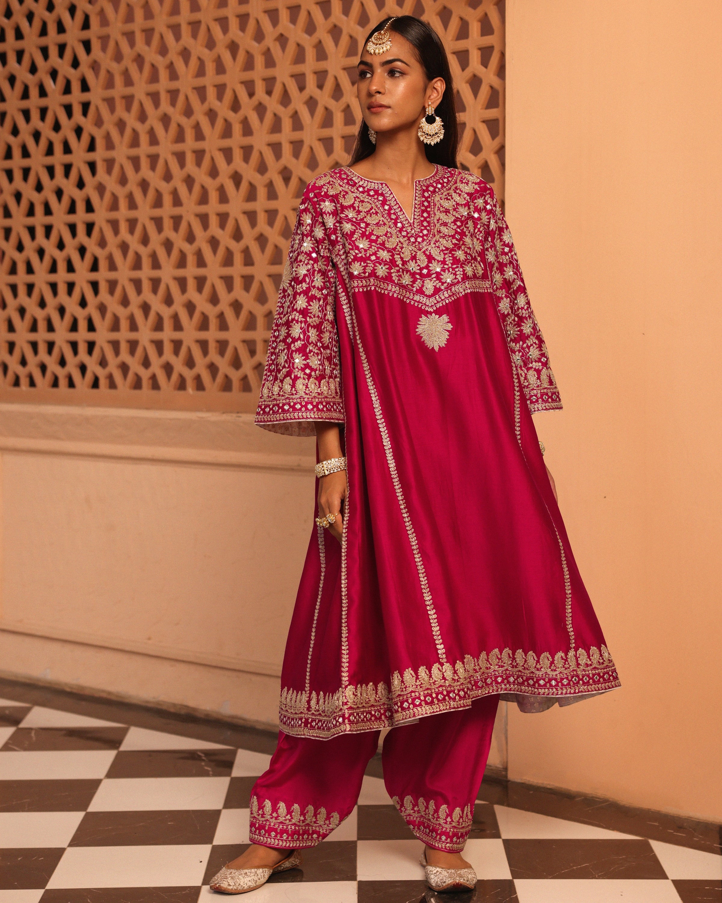 Aiman Short Knee Length Chauga With Salwar And Khada Dupatta