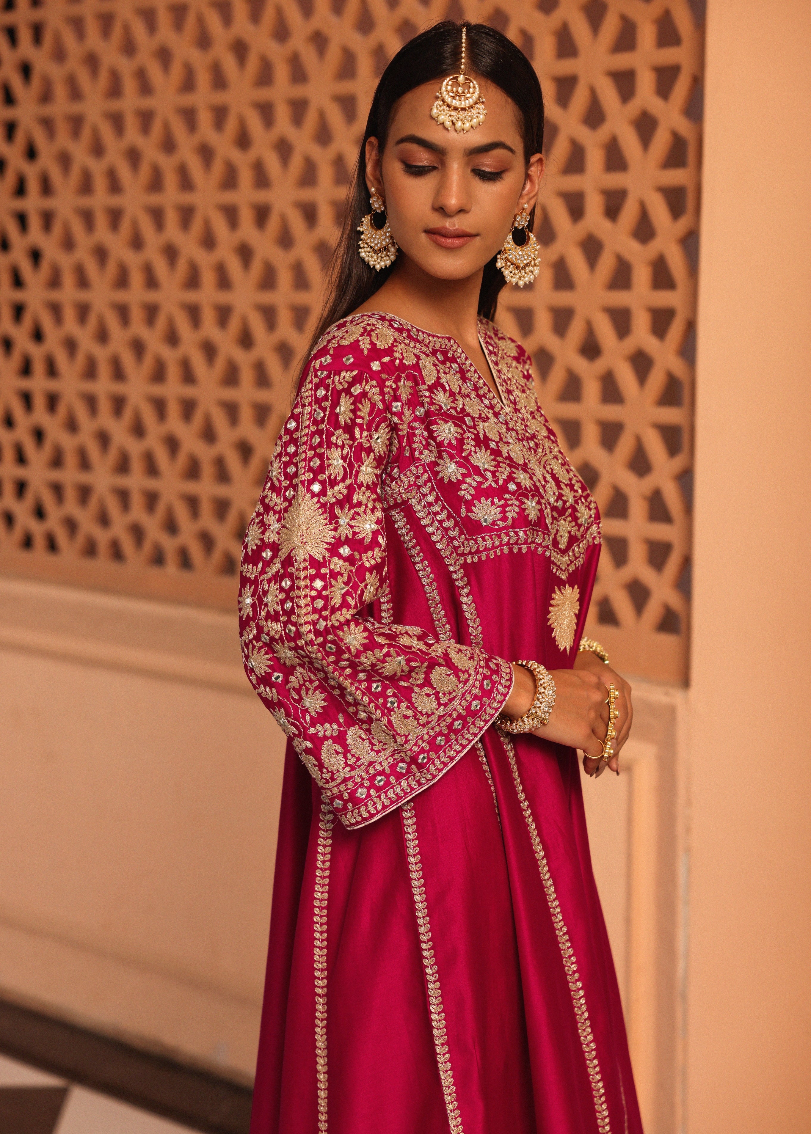 Aiman Short Knee Length Chauga With Salwar And Khada Dupatta