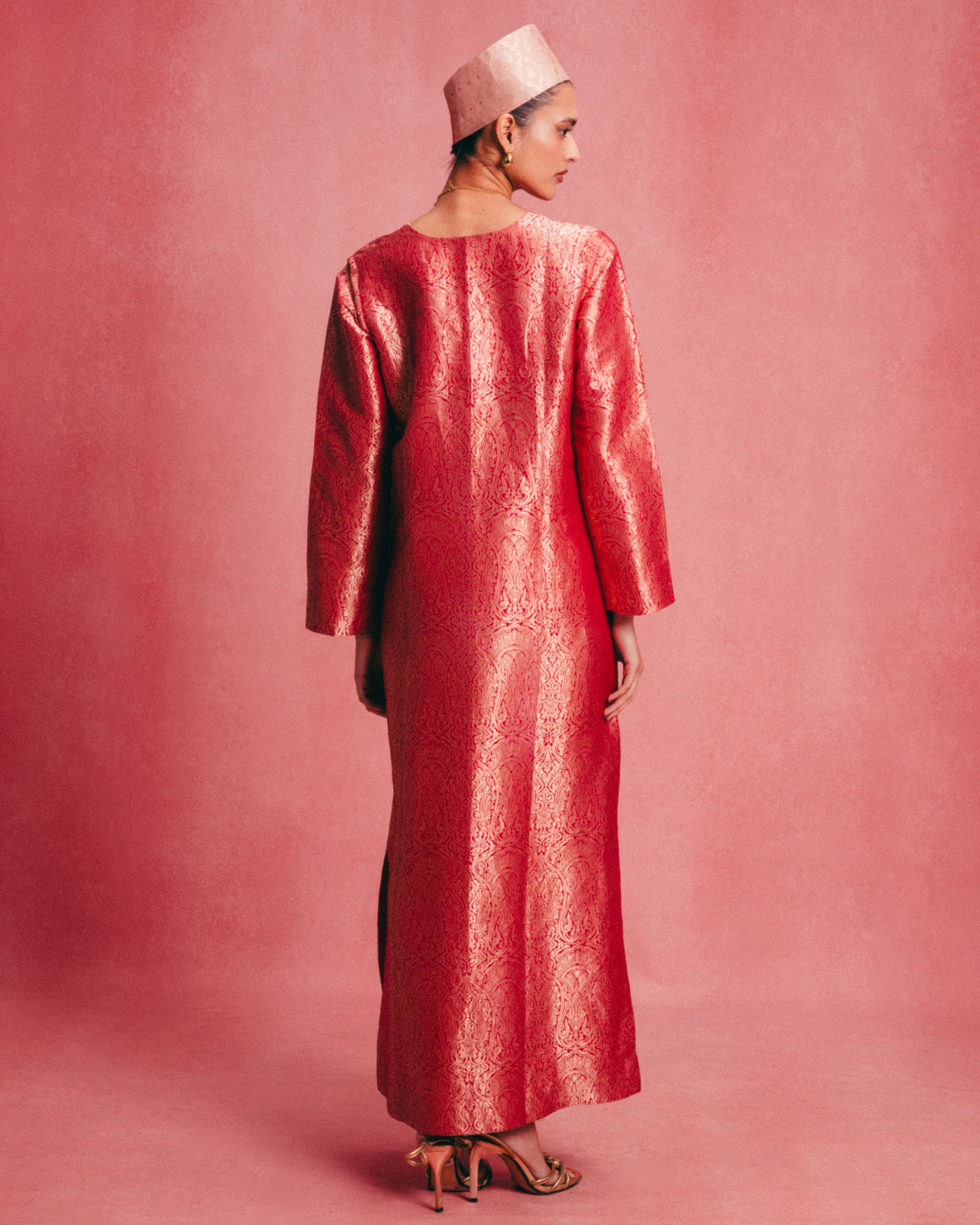 Handwoven Salmon Pink Banarasi Kaftan