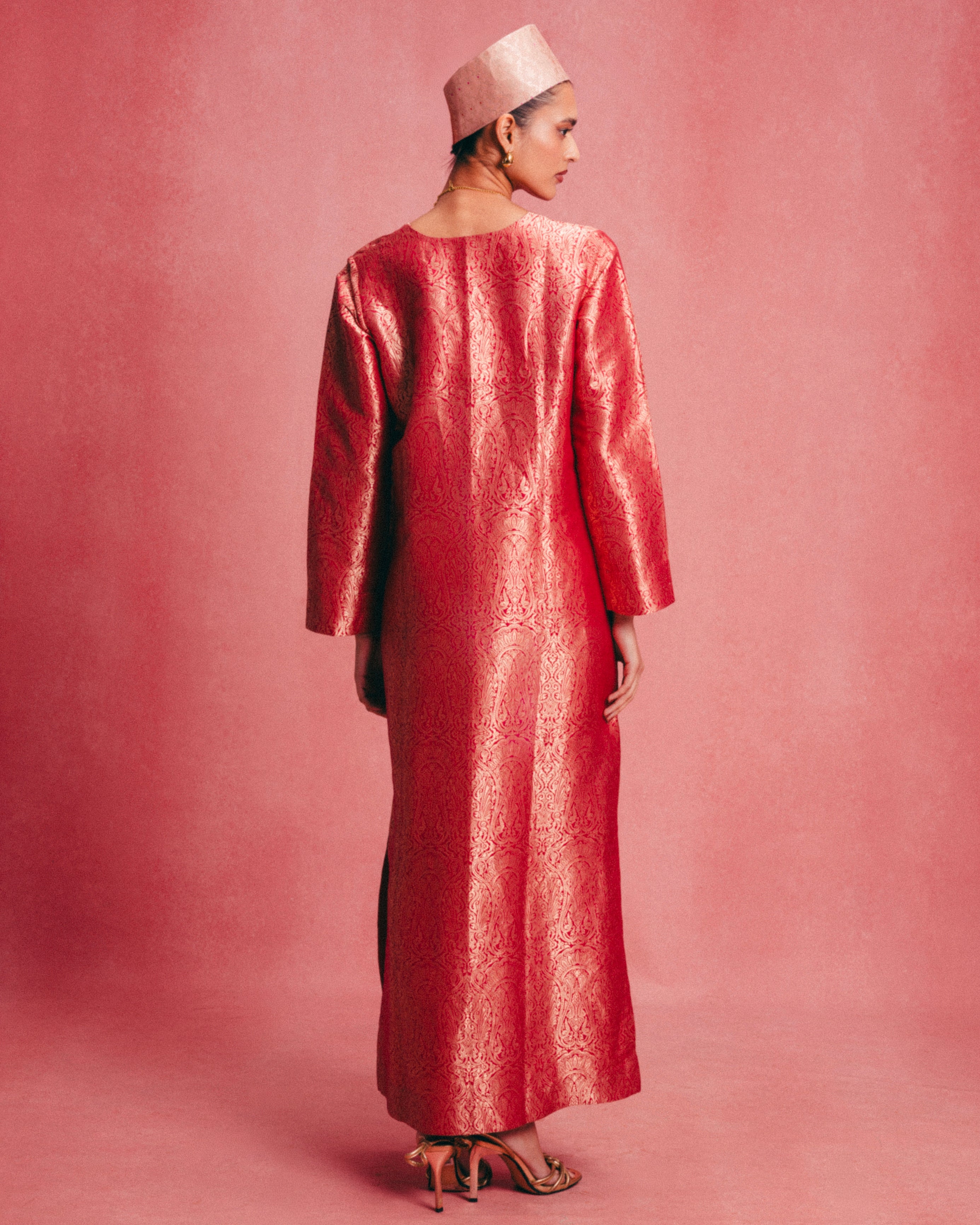 Handwoven Salmon Pink Banarasi Kaftan