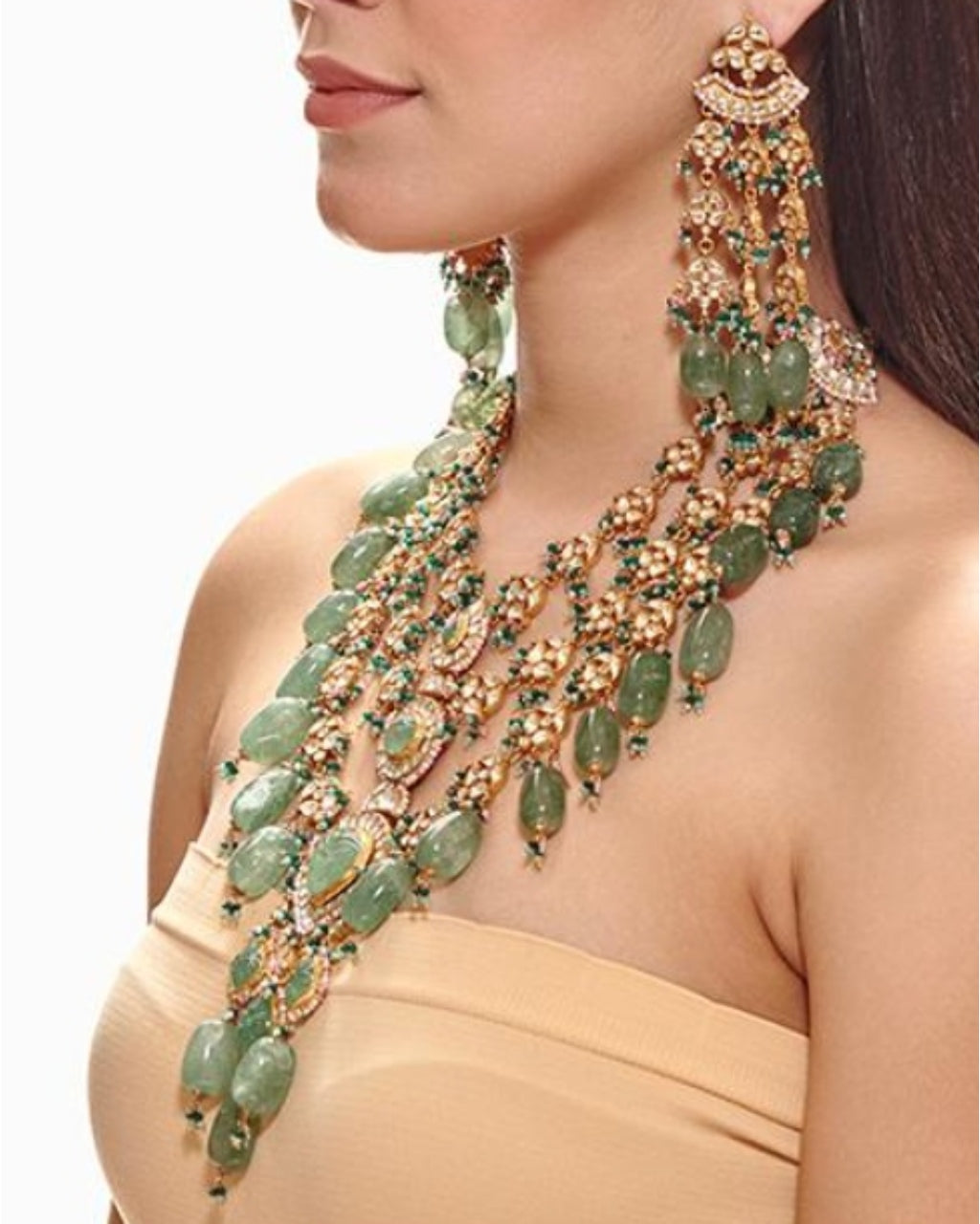 Carved Emerald And Kundan Necklace Set