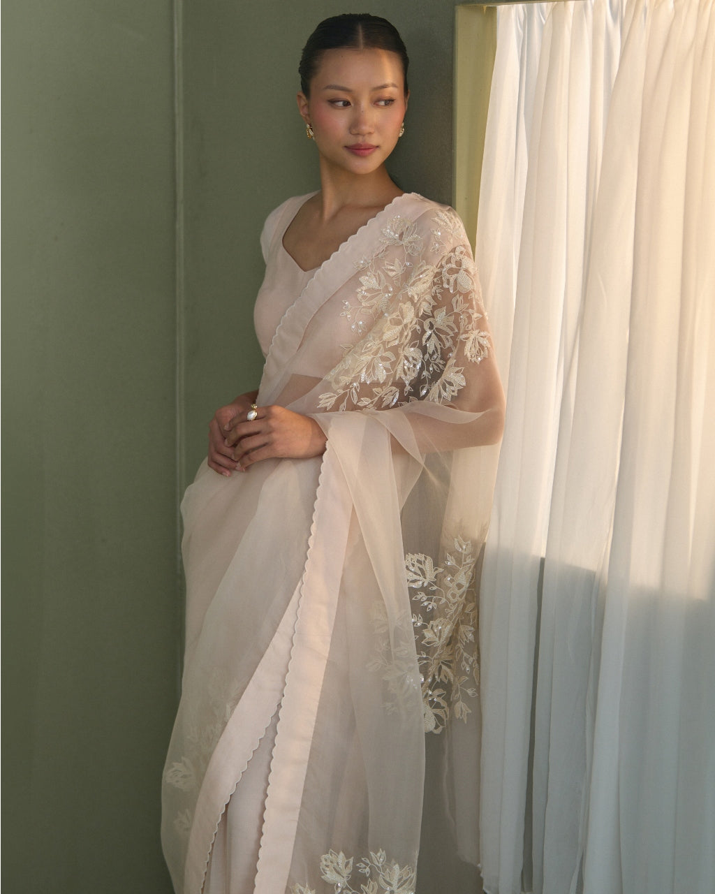 Shadow Bloom Sari Set