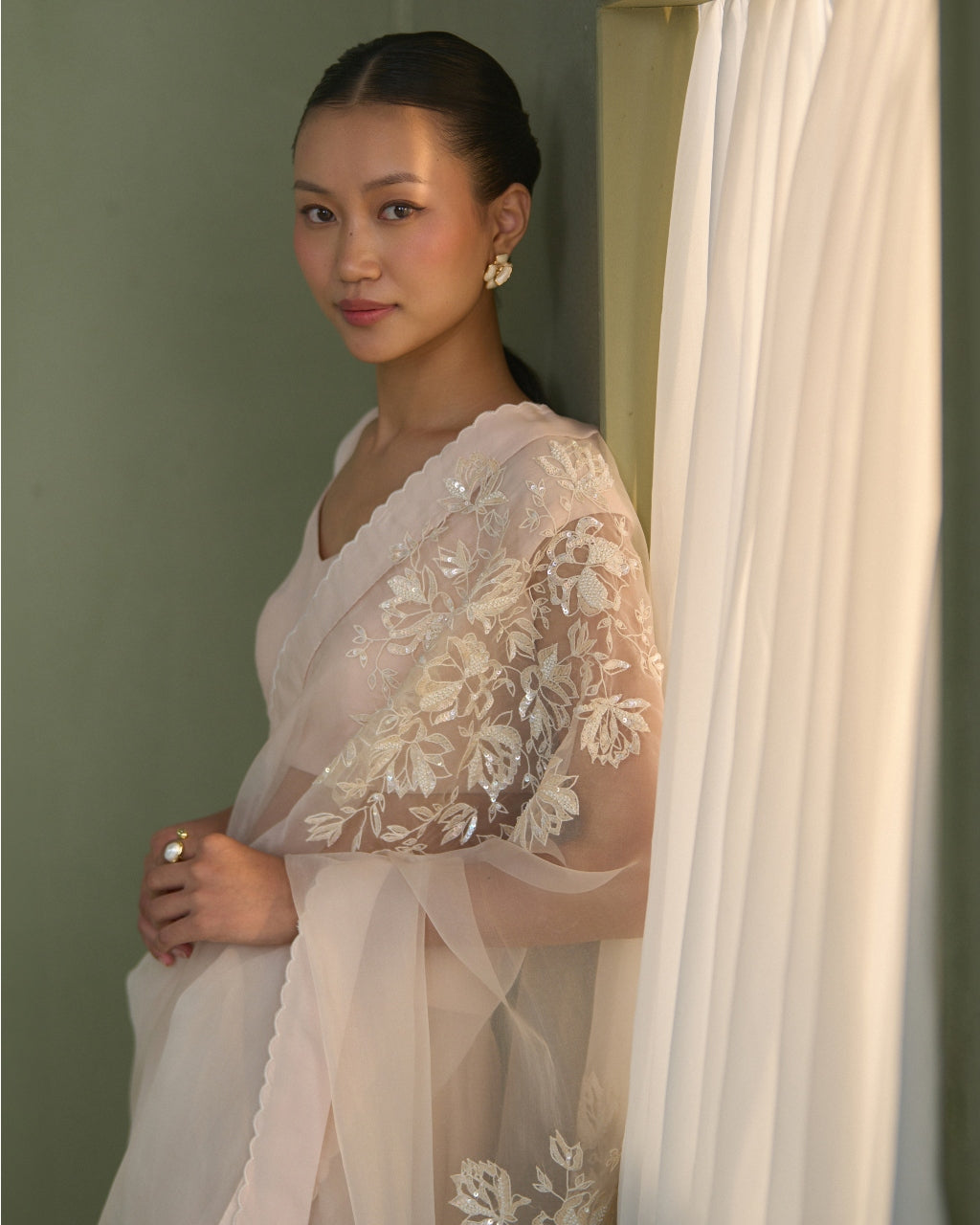 Shadow Bloom Sari Set