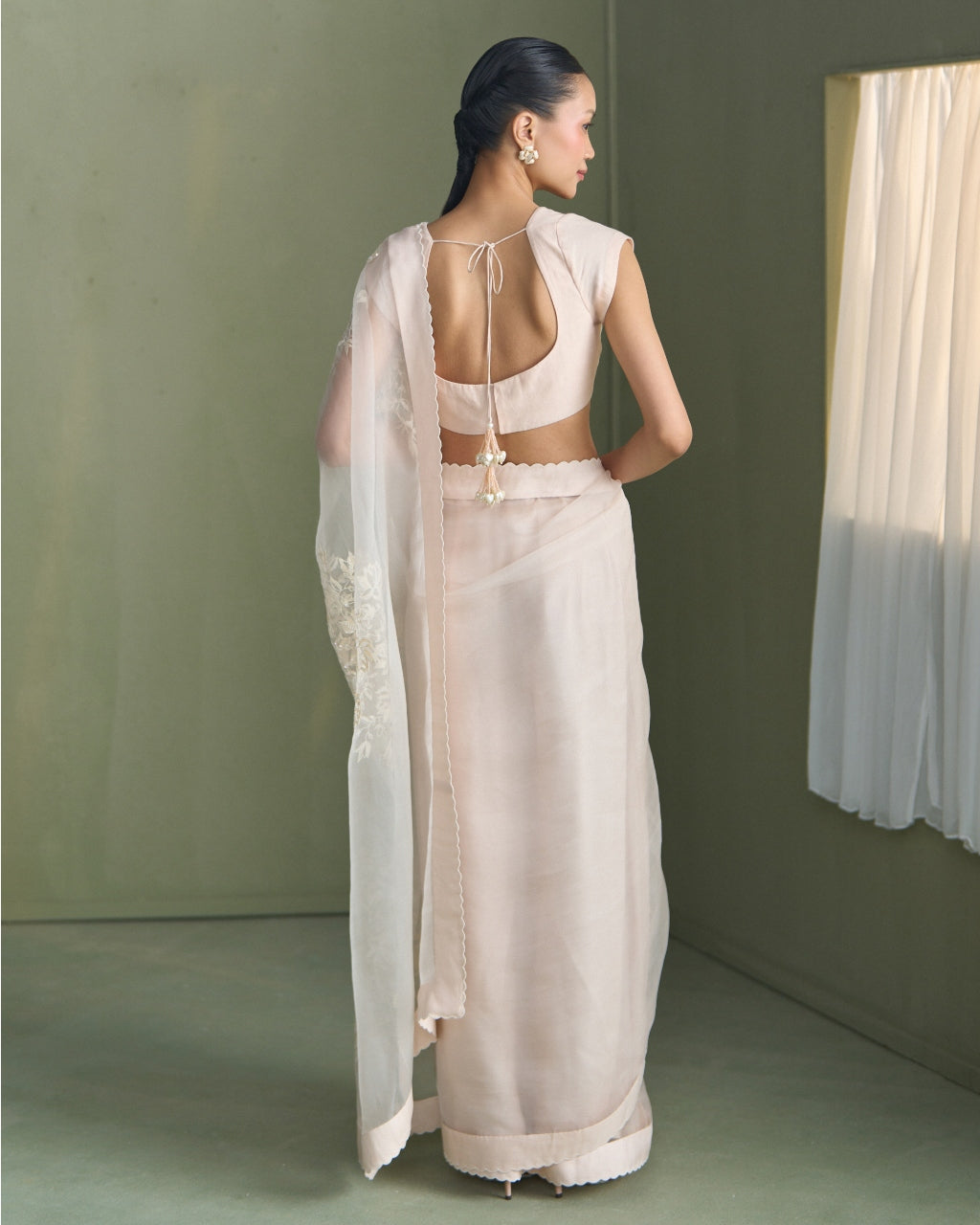 Shadow Bloom Sari Set