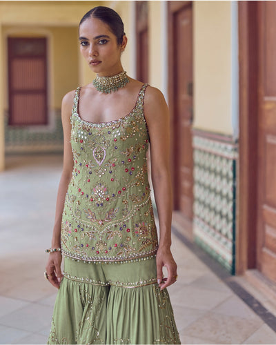 Aira Gharara Set