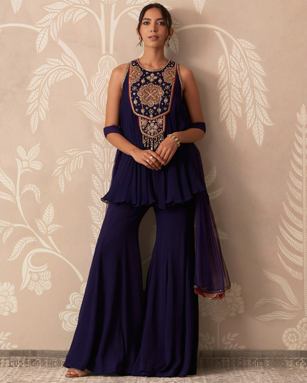 Mannat Kurti Gharara Set