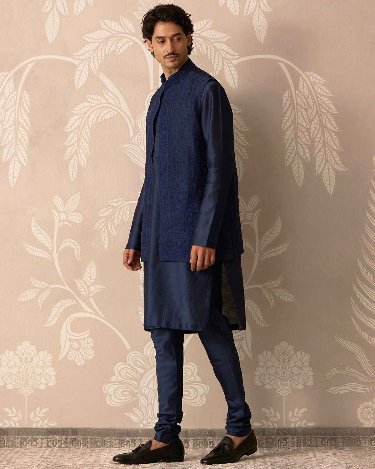 Neel 
Kurta Bandi Set