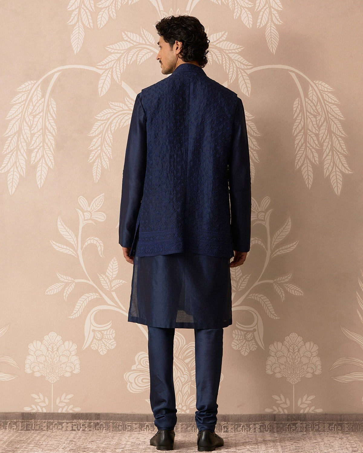 Neel 
Kurta Bandi Set