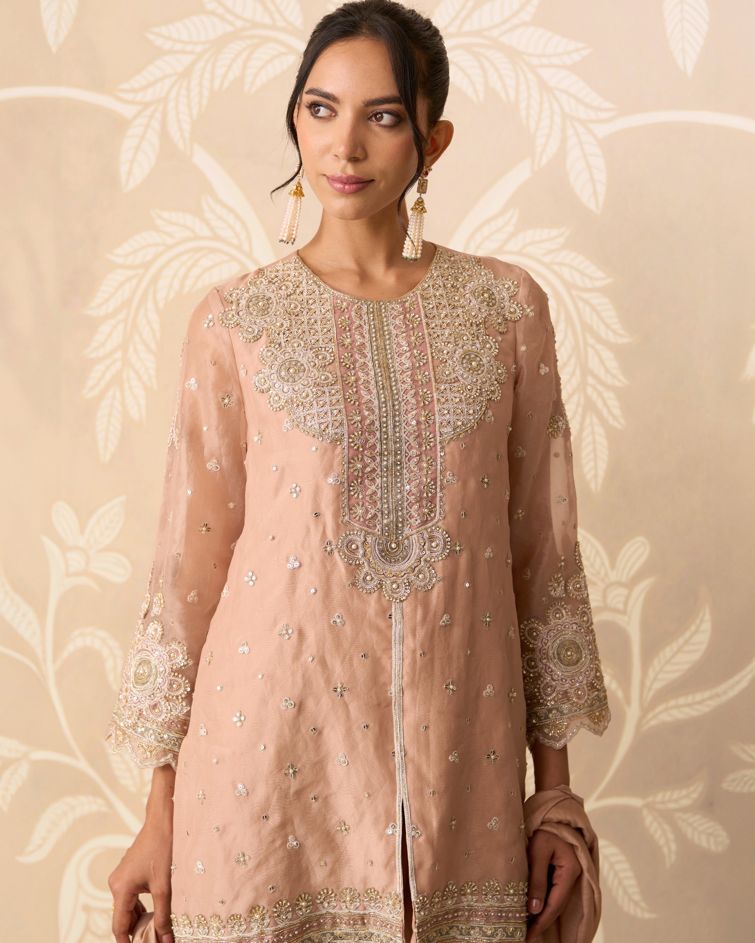Zehn 
Kurta Salwar Set