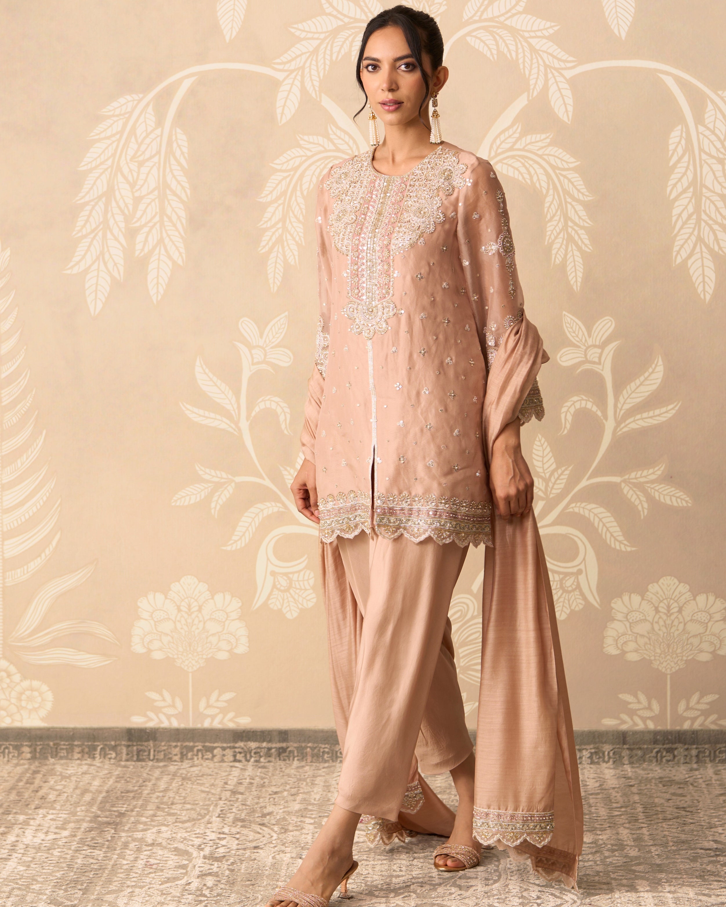Zehn 
Kurta Salwar Set