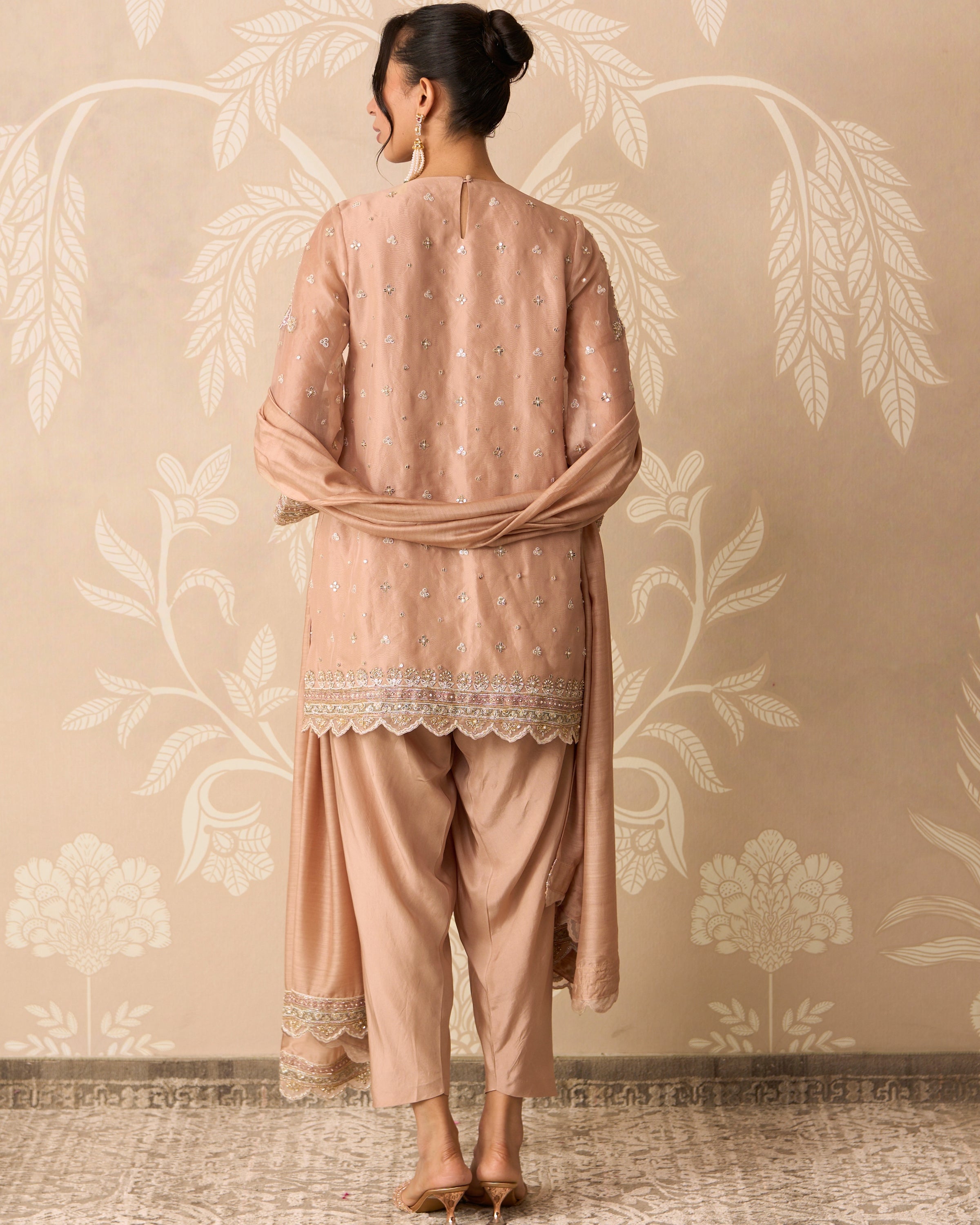 Zehn 
Kurta Salwar Set