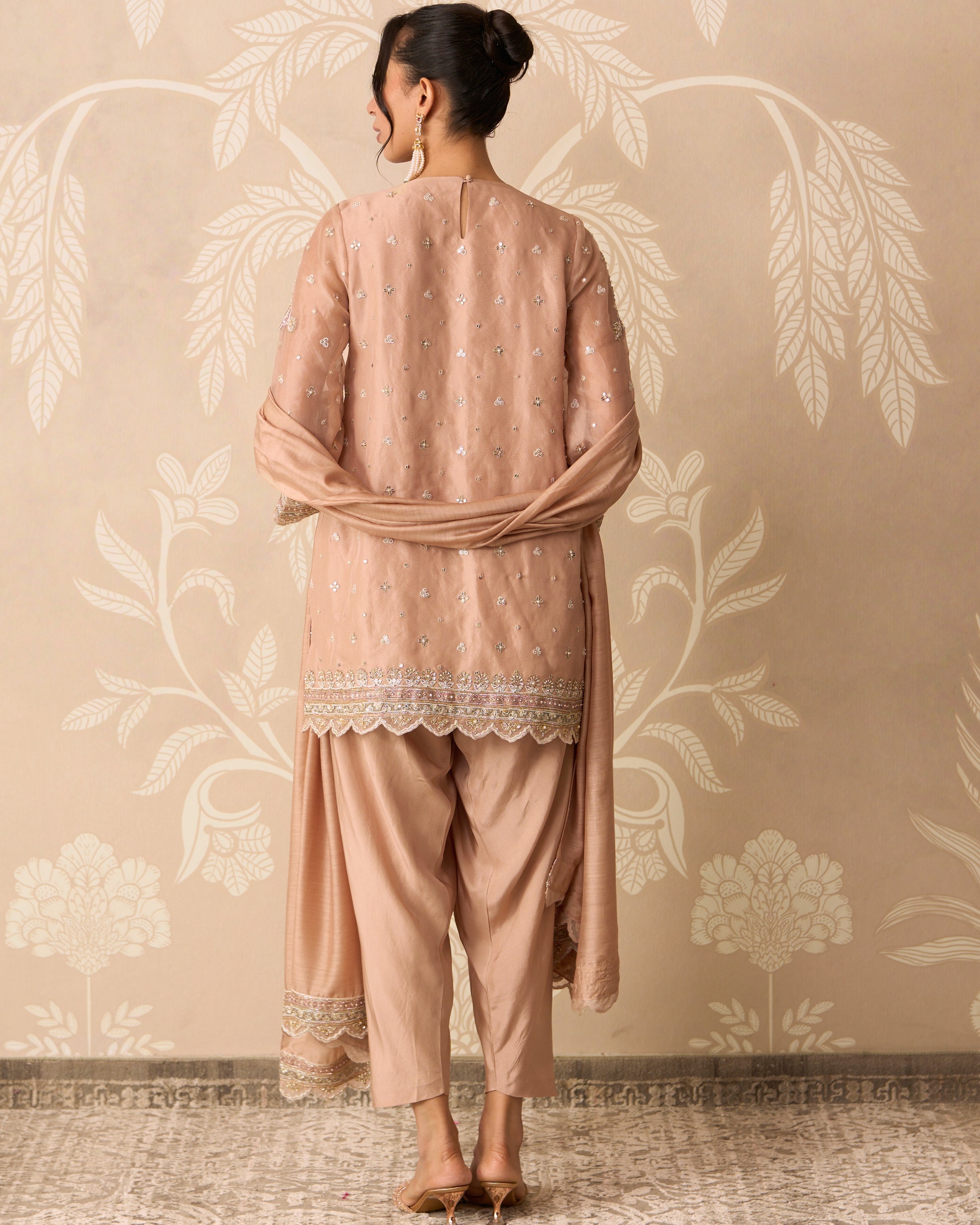 Zehn 
Kurta Salwar Set