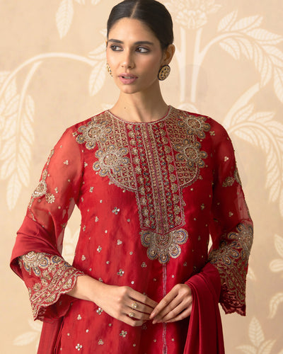 Suroor 
Kurta Salwar Set