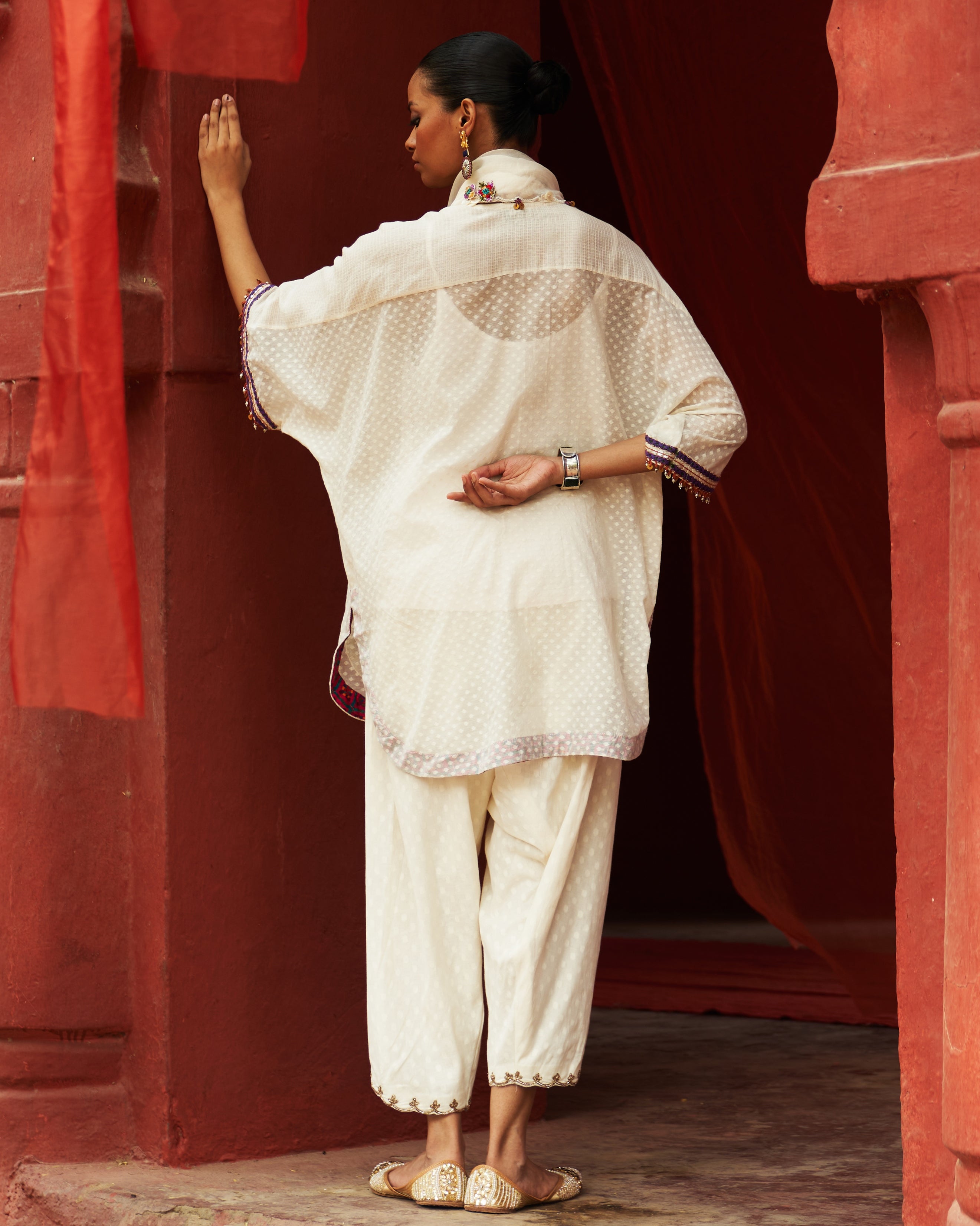 Ivory Embroidered Kurta With Cropped Salwar Set