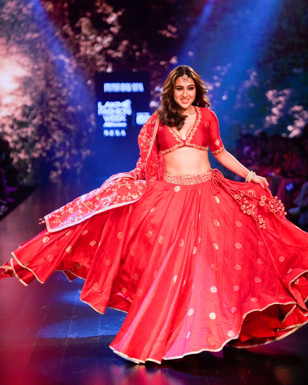 Buy Online Mauve and Pink Embroidered Banarasi Lehenga with Dupatta – Pure  Elegance